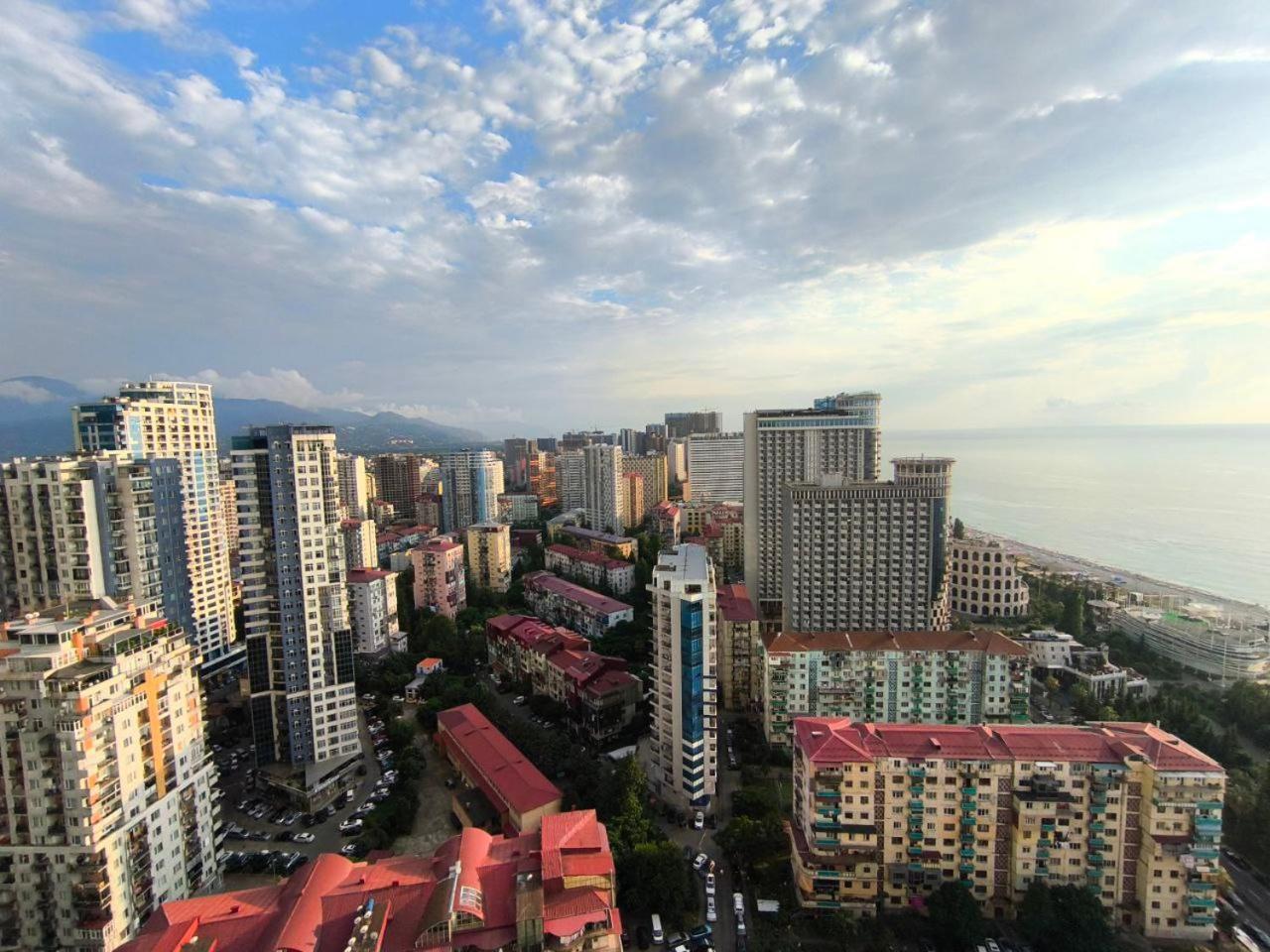 Orbi-City Batumi Apartments Sea View Экстерьер фото